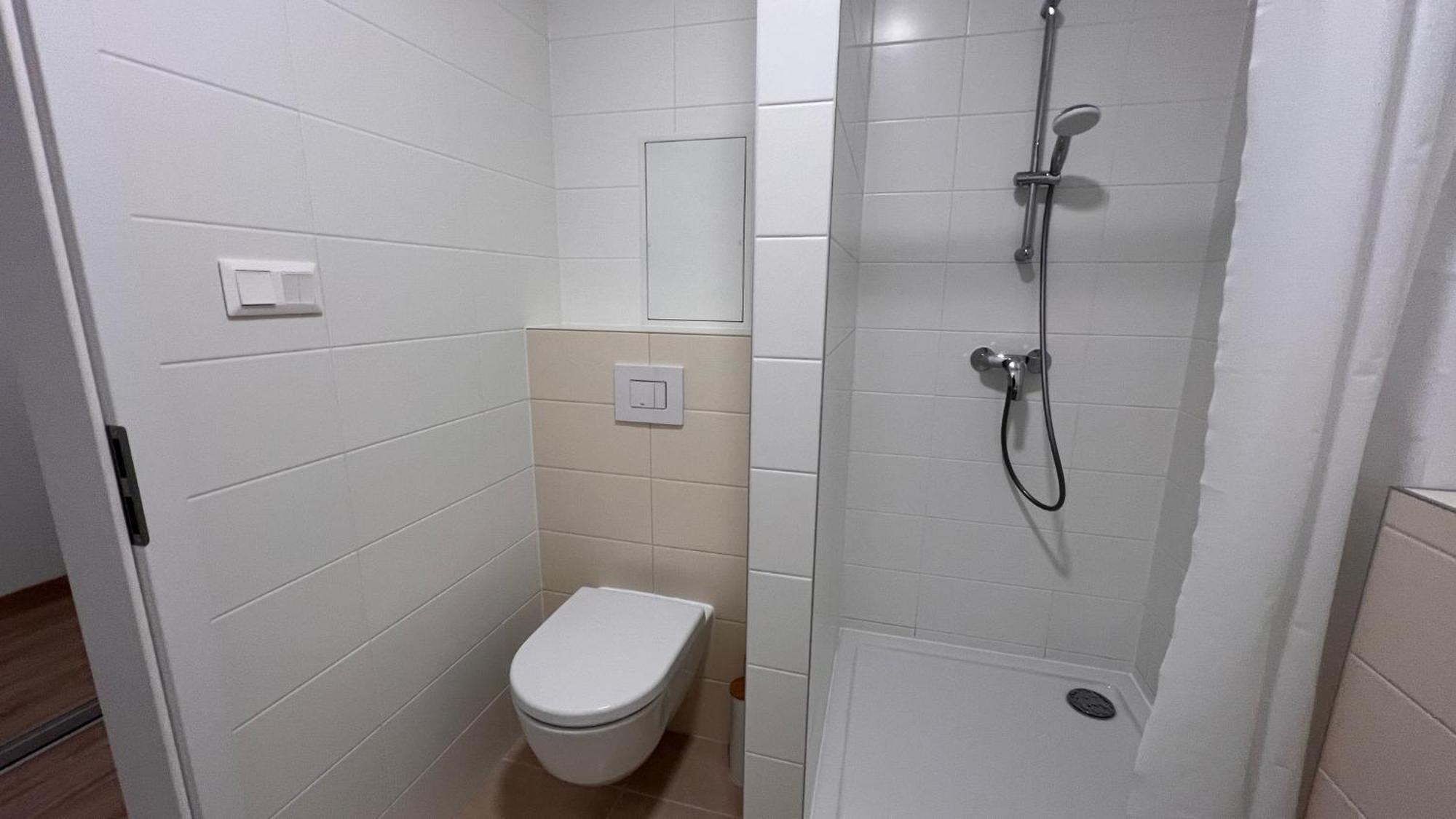 1 Room Apartm. With Parking, New Building, Ruzinov Bratislava Bagian luar foto