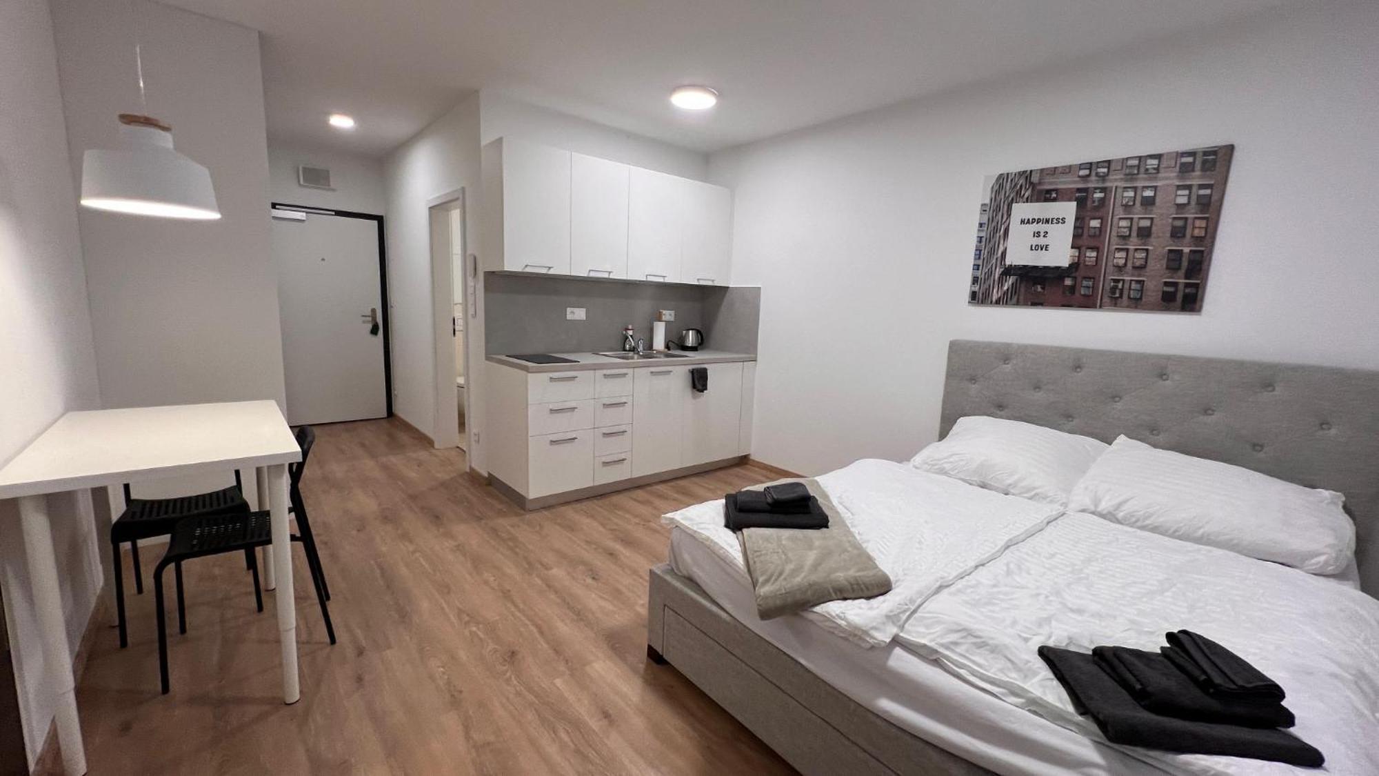 1 Room Apartm. With Parking, New Building, Ruzinov Bratislava Bagian luar foto