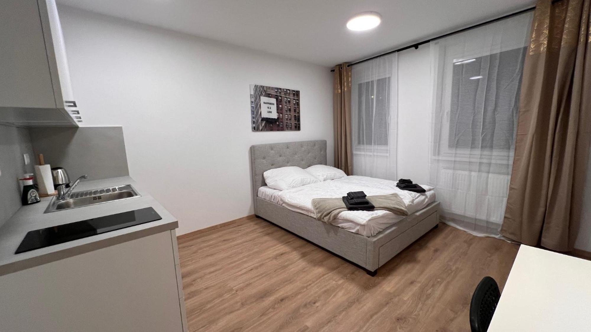 1 Room Apartm. With Parking, New Building, Ruzinov Bratislava Bagian luar foto