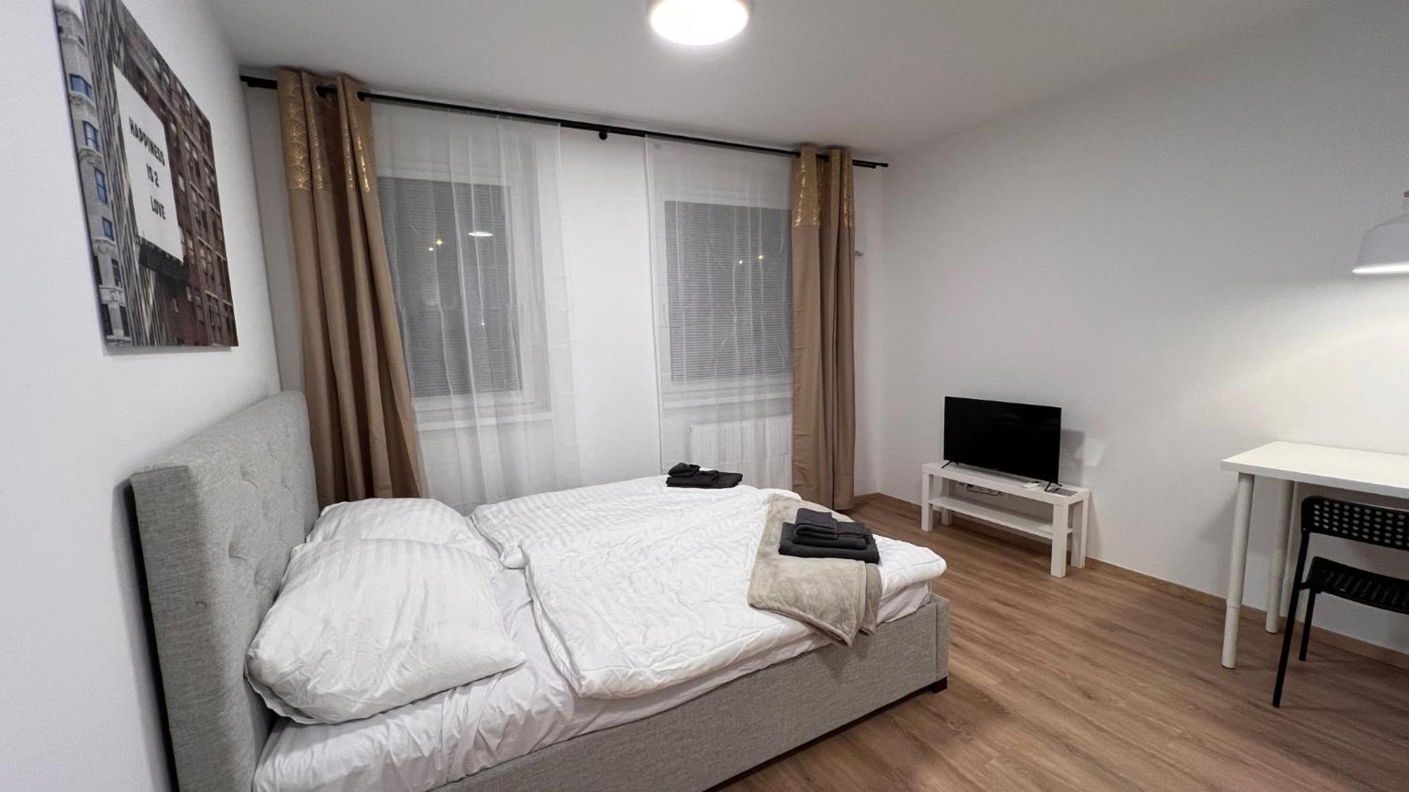 1 Room Apartm. With Parking, New Building, Ruzinov Bratislava Bagian luar foto